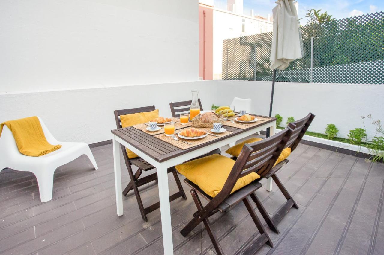 Modern 2 Bedroom Apartment In Estrela With Outside Terrace! Amazing For Families, Couples, Friends Лісабон Екстер'єр фото