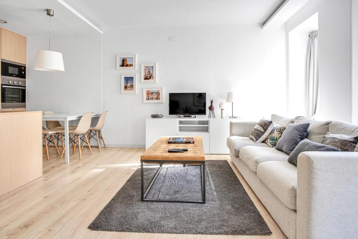 Modern 2 Bedroom Apartment In Estrela With Outside Terrace! Amazing For Families, Couples, Friends Лісабон Екстер'єр фото